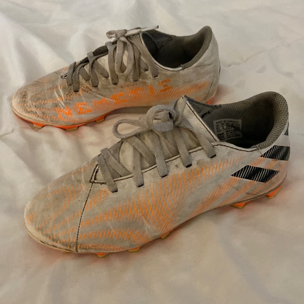 NEM soccer shoes kids